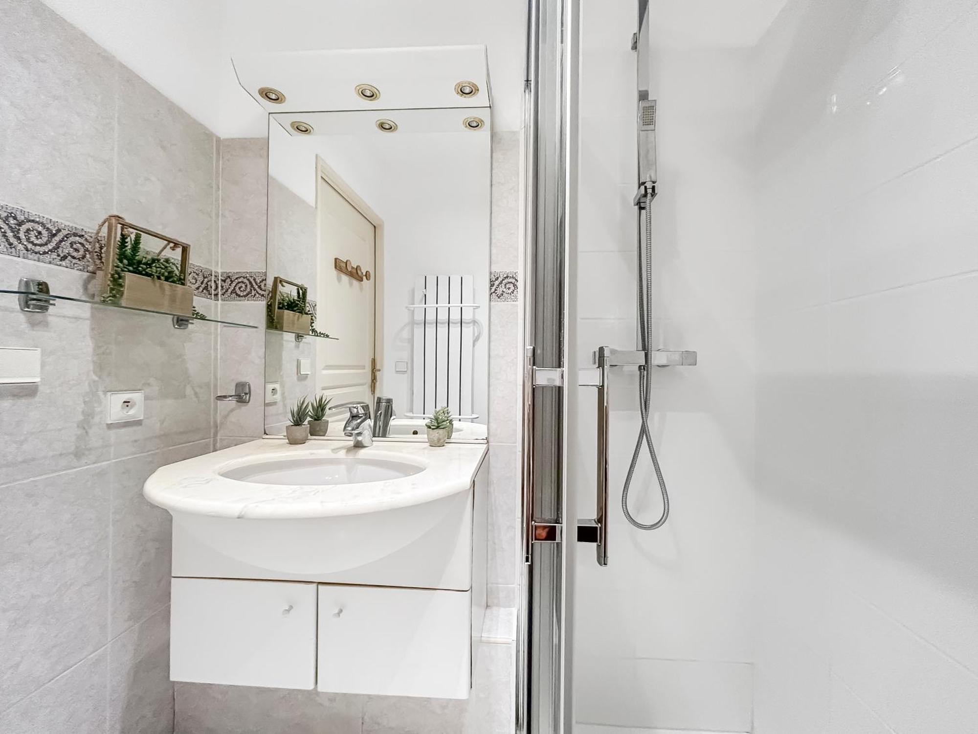 شقة Balcon, Parking, Piscine Et Clim' A 2 Pas Du Port Santa Lucia Saint-Raphaël المظهر الخارجي الصورة